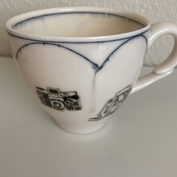 Small Camera Design Coffee Cup - Picture 3 of 7